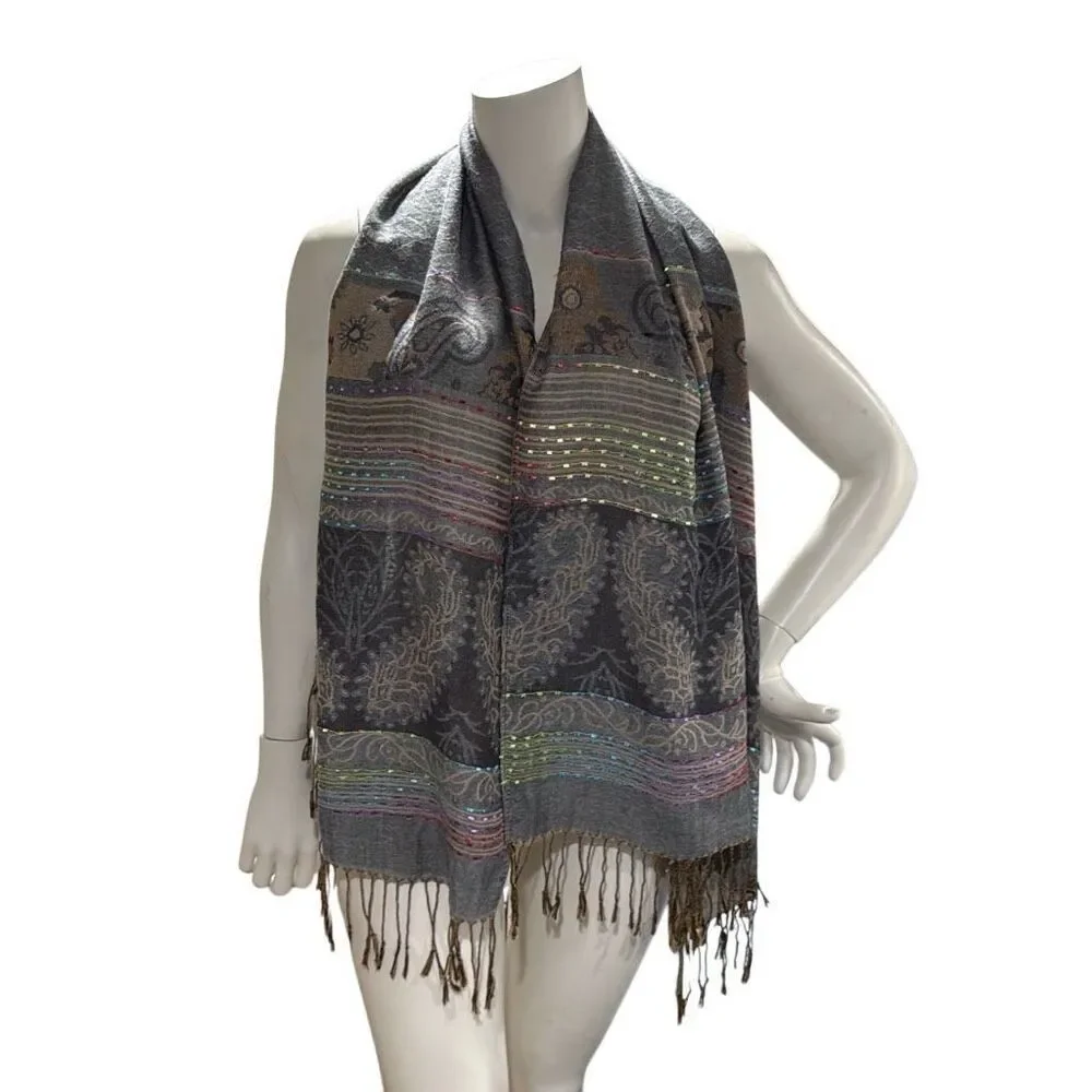 Paisley scarf with fringe